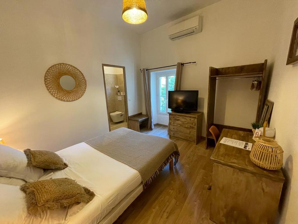 Hotel Mas De Galoffre Nîmes Eksteriør billede